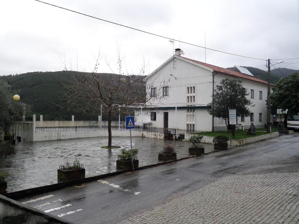 Alojamento Local De Pardieiros Avô Exterior foto